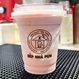 SMOOTHIES DÂU TÂY NHÀ PƯN