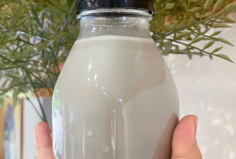 SỮA HẠT NHÀ PƯN – VẸN NGUYÊN TỪ VƯỜN ĐẾN TỪNG CHIẾC CHAI THỦY TINH